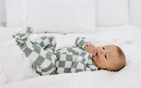 Preparing for Baby: Finding the Ideal Amount of Clothes